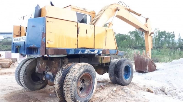 ขาย 195,000฿(.)KOMATSU .pw.120-2 2เพลาแต่ถอดเพลาหน้าออก เครื่องดีปั้มดีใช้งานได้ รถอยู่ สามโคก