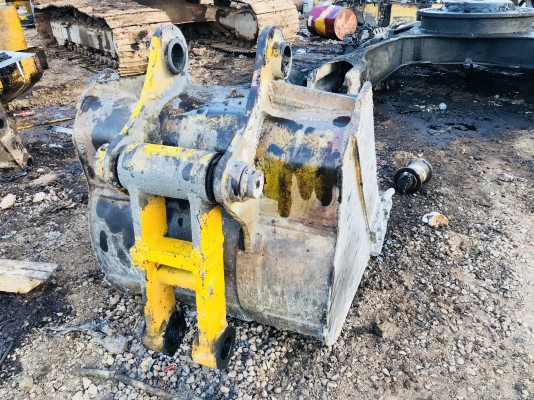 ขาย บุ๊งกี้ ถอดจาก KOBELCO SK200 ตามสภาพ ขาย บุ๊งกี้ ถอดจาก KOBELCO SK200 ตามสภาพ