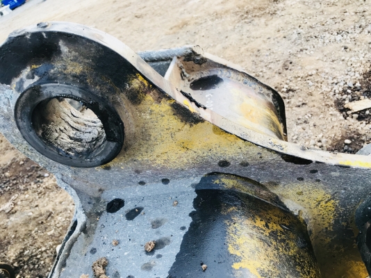 ขาย บุ๊งกี้ ถอดจาก KOBELCO SK200 ตามสภาพ ขาย บุ๊งกี้ ถอดจาก KOBELCO SK200 ตามสภาพ