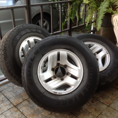 ล้อแม็ก Toyota sport rider4X4  4วงพร้อมยาง