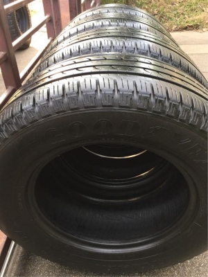 ยาง Goodyear 265 65 17 ปี16 ดอกเต็ม ไม่มีปะ เนื้อนิ่มๆ ใช้ยาว ราคาไม่แพง