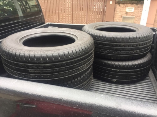 ยาง Goodyear 265 65 17 ปี16 ดอกเต็ม ไม่มีปะ เนื้อนิ่มๆ ใช้ยาว ราคาไม่แพง
