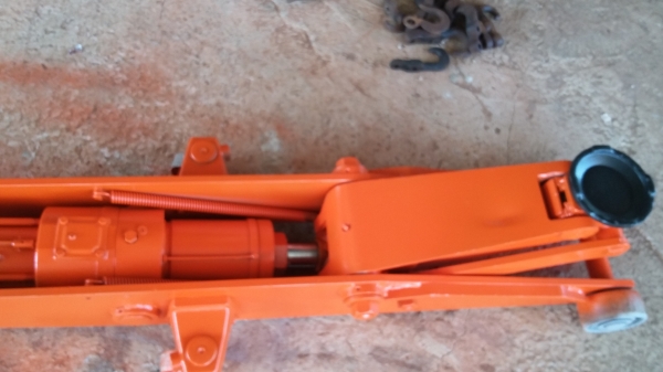 แม่แรงจะเข้ขนาดใหญ่