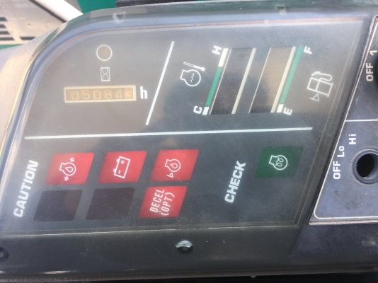 ขายรถขุดเล็กยอดนิยมโคมัสสุpc-27r8รุ่น8เท่าpc30 เก่านอกพร้อมใช้งาน