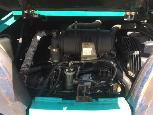 ขายรถขุดเล็กยอดนิยมโคมัสสุpc-27r8รุ่น8เท่าpc30 เก่านอกพร้อมใช้งาน