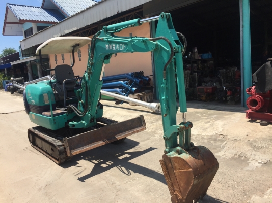 ขายรถขุดเล็กยอดนิยมโคมัสสุpc-27r8รุ่น8เท่าpc30 เก่านอกพร้อมใช้งาน