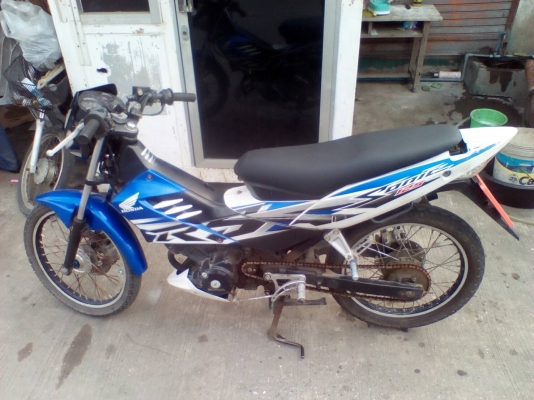 ็Honda nova sonic RS ปี 53มีเล่มลด 7300.-