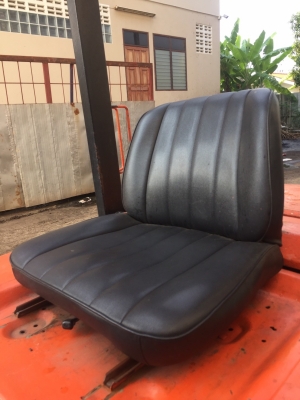 ขายด่วนน โคตรถูกก!! KOMATSU รุ่น 11 FD30 เสา 3 เมตร เกียร์ Manual