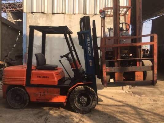 ขายด่วนน โคตรถูกก!! KOMATSU รุ่น 11 FD30 เสา 3 เมตร เกียร์ Manual