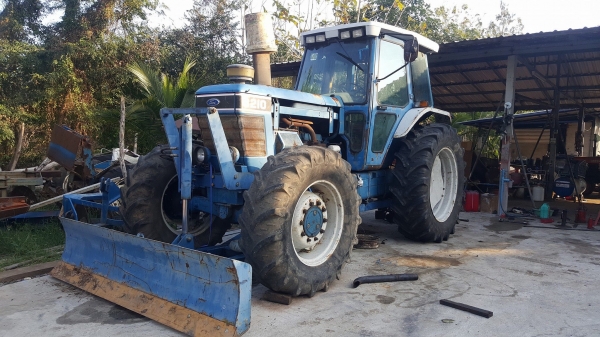 ขายด่วนครับ ford 8210 คานหน้าคาราโล่ เก่านอกครับ