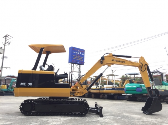 จำหน่ายรถขุด รถตัก มือสองนำเข้าจากญี่ปุ่น คุณภาพดี มีเอกสารนำเข้าครบ