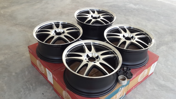 แม็กขอบ 17 " 4 รู 100 ลาย ซามูไล