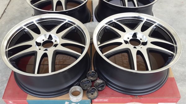 แม็กขอบ 17 " 4 รู 100 ลาย ซามูไล