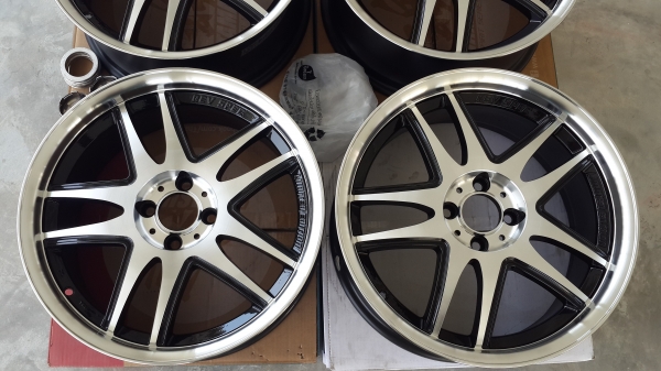 แม็กขอบ 17 " 4 รู 100 ลาย ซามูไล