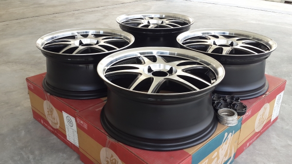 แม็กขอบ 17 " 4 รู 100 ลาย ซามูไล