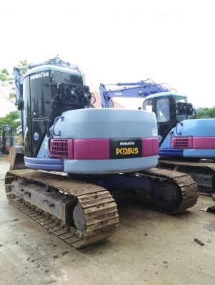 ขายรถขุดตีนตะขาบขนาดใหญ่  ยี่ห้อ KOMATSU รุ่น  PC128US-1  เก่าจาก ญี่ปุ่น  สภาพสวย ใช้งานได้เลย มีเอกสาร ขายถูก 089-2619445
