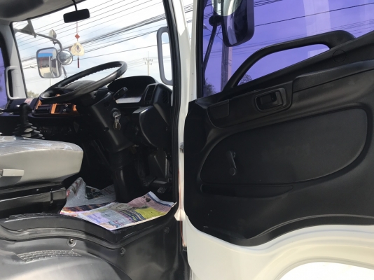 ขายรถหกล้อ HINO FC4J 150แรงม้า ยาว5.60เมตร ปี48 รถใช้น้อย สภาพดี สนใจติดต่อ 081-9426747