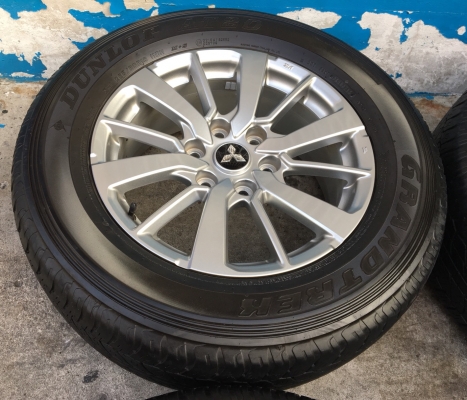 ล้อแม็ก Mitsu Pajero ขอบ 18 พร้อมยาง Dunlop 265-60-18 ปลายปี 15 แม็กสวย ดอกเต็มๆ