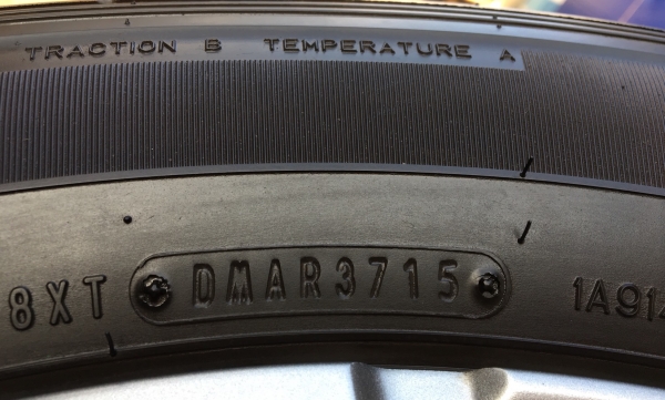 ล้อแม็ก Mitsu Pajero ขอบ 18 พร้อมยาง Dunlop 265-60-18 ปลายปี 15 แม็กสวย ดอกเต็มๆ