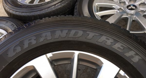 ล้อแม็ก Mitsu Pajero ขอบ 18 พร้อมยาง Dunlop 265-60-18 ปลายปี 15 แม็กสวย ดอกเต็มๆ