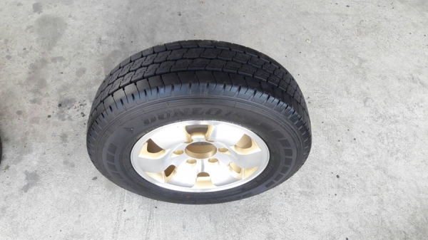 ล้อYACHIYODA 6รู  ขอบ15  พร้อมยาง215/70/15  ปี16/2 14/2  4 ล้อ