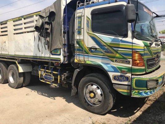 Hino mega เครื่อง 320 แรง ปี 46 แม่ลูกดัมพ์สหกิจ ลูก 3 เพลา ทะเบียนพร้อม