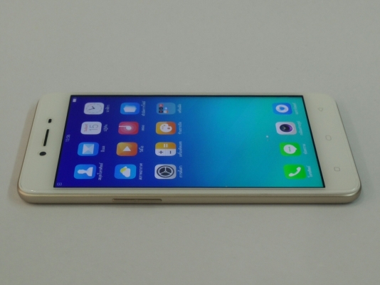 OPPO A37fw สีทอง ติดฟีล์มแล้ว สภาพใหม่ ประกันศูนย์ถึง 5-6-61 ส่งฟรี
