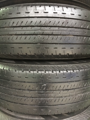 ยาง Bridgestone 215-70-15 ปี 14