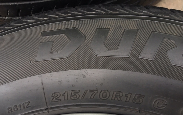 ยาง Bridgestone 215-70-15 ปี 14 ยาง Bridgestone 215-70-15 ปี 14