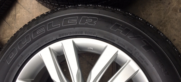 แม็กพร้อมยางป้ายแดง ISUZU MU-X 255-60-18 ปี 17 สวยกริ๊บ ดอกเต็มๆ