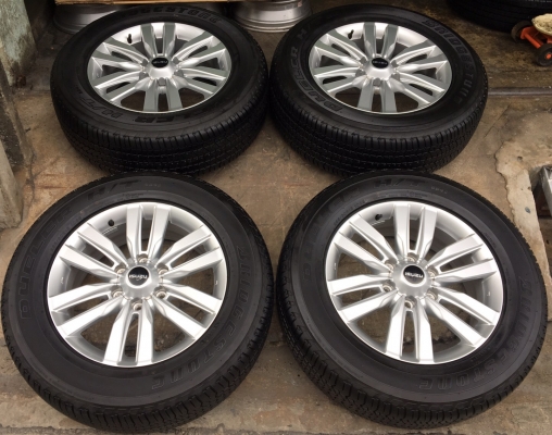 แม็กพร้อมยางป้ายแดง ISUZU MU-X 255-60-18 ปี 17 สวยกริ๊บ ดอกเต็มๆ