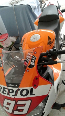 ขายถูกและมีแถม!! ฮอนด้า ซีบีอาร์300อาร์ ลาย REPSOL/ตัวท็อป เบล็คABS เจ้าของขายเอง สภาพใหม่เอี่ยม!!