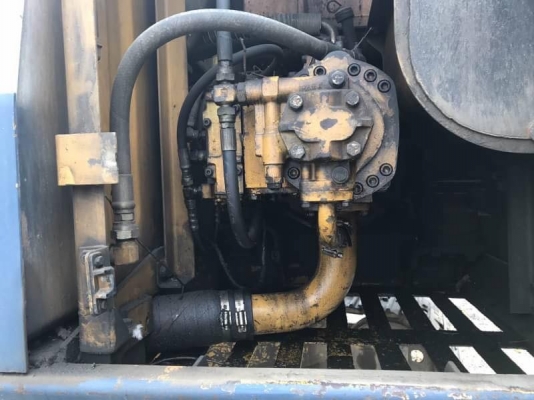 Komatsu 200 รุ่น 5 LC มีเล่มทะเบียน ช่วงล่างเต็ม เอวแน่น ไฟฟ้าครบ มีแอร์  ไม่โหลด สวยพร้อมใช้ค่ะ