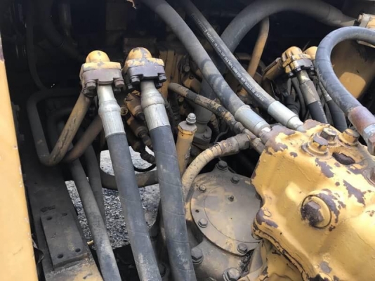 Komatsu 200 รุ่น 5 LC มีเล่มทะเบียน ช่วงล่างเต็ม เอวแน่น ไฟฟ้าครบ มีแอร์  ไม่โหลด สวยพร้อมใช้ค่ะ