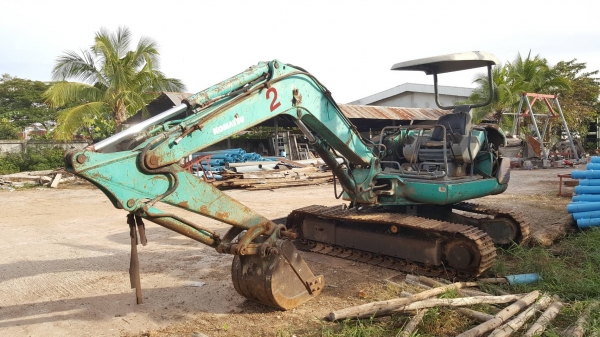 ขาย แบคโฮ KOMATSU PC40-7 เครื่องดี ช่วงล่างเต็ม มีไลน์แย็ก พร้อมหัวแย็กให้ด้วย เอกสารใบอินวอยซ์