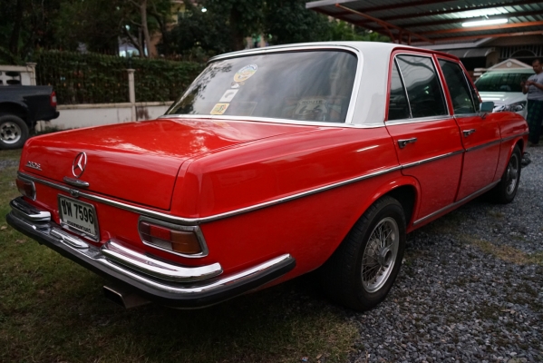 Benz 280s w108 เบนซ์ ตาตั้ง Benz 280s w108 เบนซ์ ตาตั้ง
