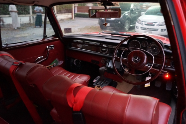 Benz 280s w108 เบนซ์ ตาตั้ง Benz 280s w108 เบนซ์ ตาตั้ง