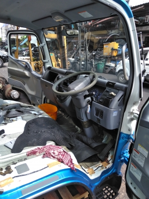 หัวเก๋ง mitsubishi guts