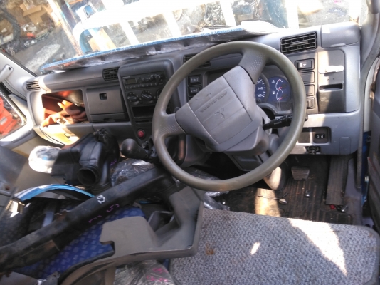 หัวเก๋ง mitsubishi guts