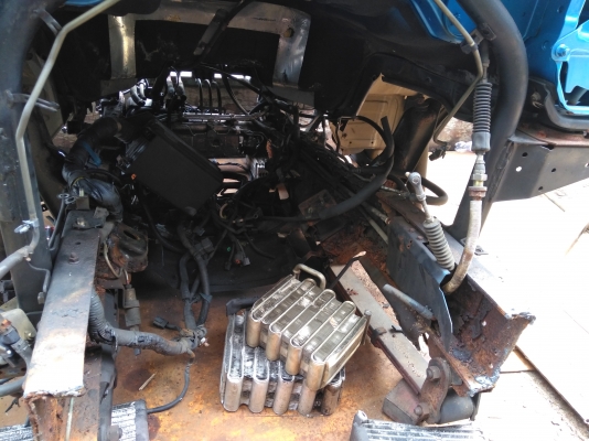 หัวเก๋ง mitsubishi guts