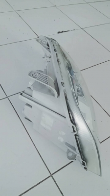 ไฟหน้า Chevrolet Aveo แท้ศูนย์ มีคู่เดียว ไฟหน้า Chevrolet Aveo แท้ศูนย์ มีคู่เดียว