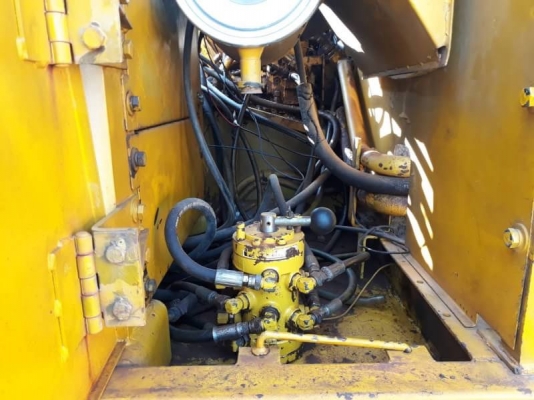 ขาย 550,000 KOBELCO sk 200-3 เครื่องดี ปั้มแรง ไฟฟ้าตัด เอวแน่น ช่วงล่างหนา แอร์หนาว เอกสารสัญญาซื้อขาย รถอยู่ ชลบุรี 090-772-3710 090-772-3708