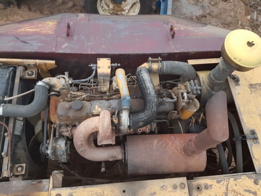 ขายKomatsu Pc200-3คอนโทรนสั้น สภาพสวยพร้อมใช้ ติดต่อคุณอ๊อฟ พิจิตร 086-737-9991