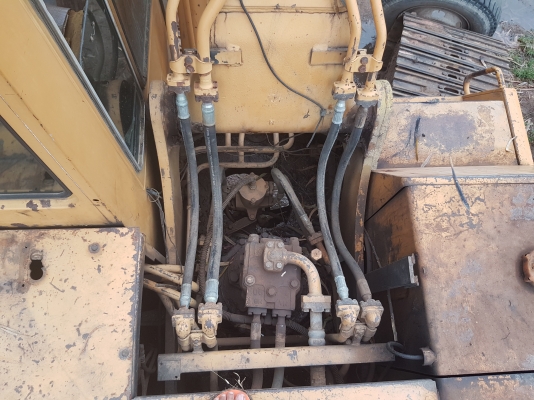 ขายKomatsu Pc200-3คอนโทรนสั้น สภาพสวยพร้อมใช้ ติดต่อคุณอ๊อฟ พิจิตร 086-737-9991