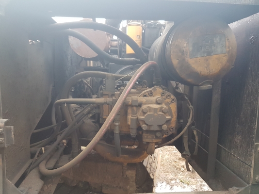 ขายKomatsu Pc200-3คอนโทรนสั้น สภาพสวยพร้อมใช้ ติดต่อคุณอ๊อฟ พิจิตร 086-737-9991