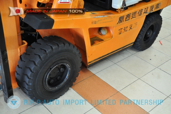 ขายรถโฟล์คลิฟท์มือสอง TOYOTA รุ่น 4FGL15-40298 นำเข้าจากประเทศญี่ปุ่น 100\% ไม่เคยใช้งานในไทย