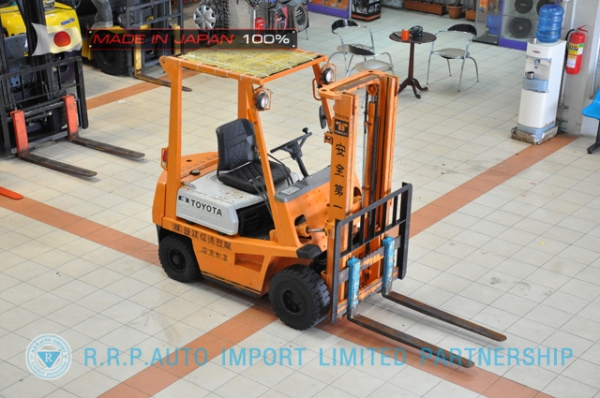 ขายรถโฟล์คลิฟท์มือสอง TOYOTA รุ่น 4FGL15-40298 นำเข้าจากประเทศญี่ปุ่น 100\% ไม่เคยใช้งานในไทย