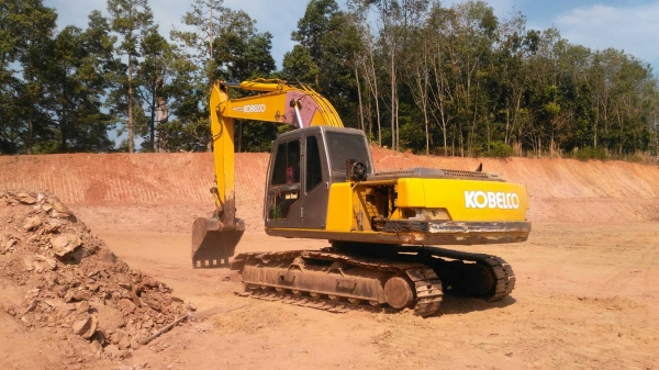 ขายรถแบคโฮ KOBELCO SK 200-3