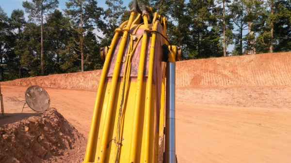 ขายรถแบคโฮ KOBELCO SK 200-3