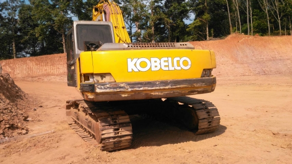 ขายรถแบคโฮ KOBELCO SK 200-3